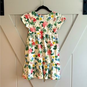 NWOT Girls Old Navy size medium 8 spring floral dress with pockets